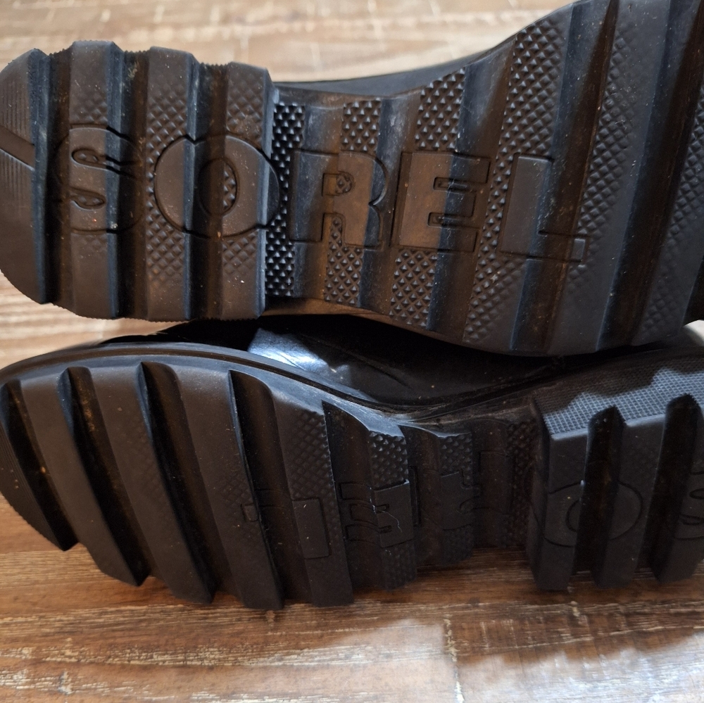 Sorel Glossy Black Ankle Booties - Picture 8 of 10
